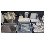 FTH048 - 12-Quart Pot With Lid And More Kitchenware