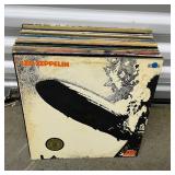 FTH249 Twenty-Three Vintage Vinyl Records 