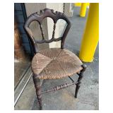 FTH394- Vintage Wooden Accent Chair With Rush Seat