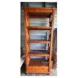 FTH398- Beautiful Ornate Wooden Shelf