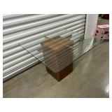 FTH458- Mid Century Modern Pedestal Base With Glass Top