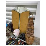 FTH526- Assorted Home Decor