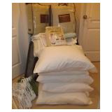 KLS041 Assorted Bedroom Linens