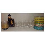 WWT076 Drink Up!   Glasses and Flask