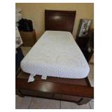 PPP047-Beautiful Bedroom Set. Headboard/frame & Mattress