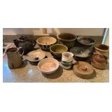 WWW075 Various Ceramic Art Pottery Dishes 