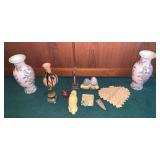 WWW132 Miscellaneous Trinkets and Vases