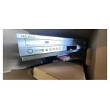 KKF122 - Mystery Lot DVD/VCR 