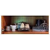 KKF214- Tea Pot And Creamers