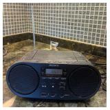 KKF227- Sony Radio/Compact Disc Player 