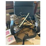 KKF268- Coat And Hangers 