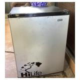 MMF114 Kenmore Mini Refrigerator 