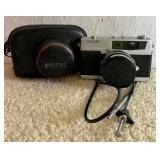 MMM033- Vintage Petri Camera W/ Shutter Cable 