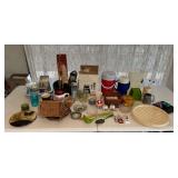 MMM160 Mystery Kitchen Goods Lot