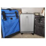 MMM192 Three Suitcases