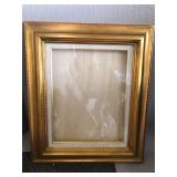 MMM212 Gold Picture Frame 