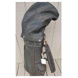 MMM218 - Gray Golf Bag With Clubs