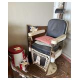 TTT122-Vintage Made In USA Emil Jpaidar Barber Chair