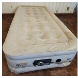 TTT133 - Serta Comfort Air Mattress with Inflator