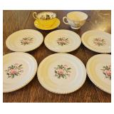 TTT466-Vintage Set Of 6 Harker Pottery Company 22 Kt Gold Rimmed Dessert Plates
