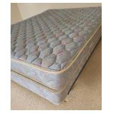 KFT061 - Queen Mattress and Box Spring