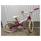 TII102- Haro Shredder 18 Kids Bike