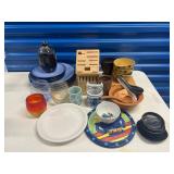 TII149- Assorted Kitchen Items 