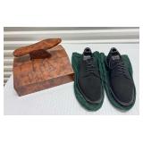 FTH212- Vintage Wooden Shoe Shine Box, Accessories, With Men’s Dress Shoes 