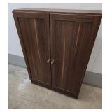 FTH324 - 2-Shelf Bookcase With Doors 