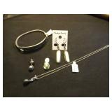 MDC124 Nice 14k Tahitian Pearl Pendants & Mother of Pearl Jewelry