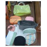 CIP027 - Lot of cosmetics bags, 2 Shiseido, estee lauder, 4 clinique