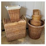 AAT013 Small Wicker Hamper & Various Baskets