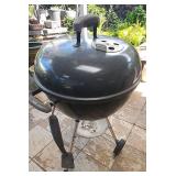 AAT080 - 18" Weber Wheeled Charcoal Grill