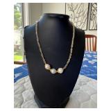 PTH070- Elegant Myrna Lee Chang Beige Clear Necklace