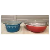 MCS028 Two Vintage Pyrex Dishes With Lids