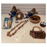 MCS273 Vintage Hawaiian Collectibles 