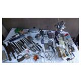 AHC096 Huge Kitchen Utensil Lot & More