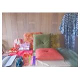 AHC141 Vintage Zabuton & Vintage Kimonos