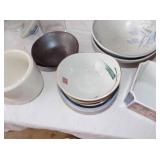 AHC186 A Little Bit of This and That Dish and Glassware