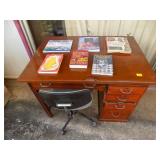 ACH268 Wooden Desk, Chair & a Selection of Books