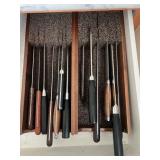 BEE061- Various Kitchen Knives