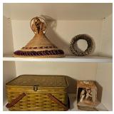 BEE154-Very Interesting Display Pieces