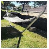 BEE184 - Large Hammock with Steel Frame