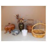 FHK311 Wicker, Vases and Pottery
