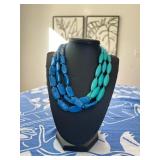 BAP513 - Beautiful Myrna Lee Chang Blue Lucite Necklace 