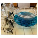 RSN158 - Vintage Variety Of Glass Products