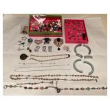 MMM089 Beads & Broken & Mis-Matched Costume Jewelry For Crafting 