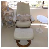 HKL044 The Cozy Corner - Ekornes Stress less & Saarinen Table