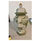 PPE049 Vintage Japanese Satsuma Peacock Ginger Jar