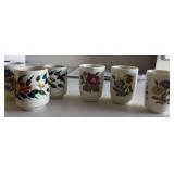 PPE279 Vintage Hand Painted Tea Cups